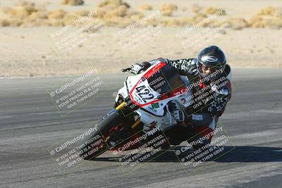 media/Jan-10-2025-CVMA Friday Practice (Fri) [[489e0da257]]/Group 4 and Trackday/Session 2 (Turn 4 Inside)/